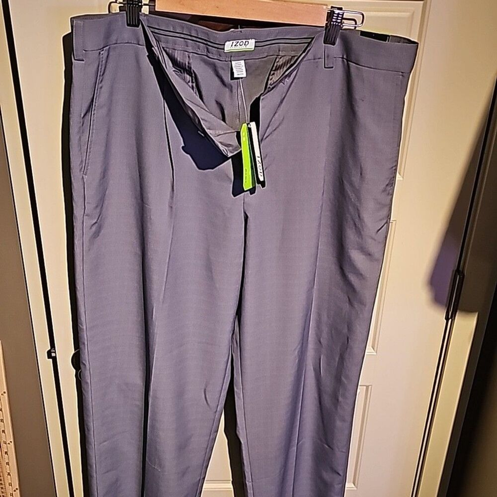 IZOD MEN'S PERFROMX PANTS SIZE 38X29 IN GREY